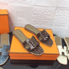 Hermes Slippers